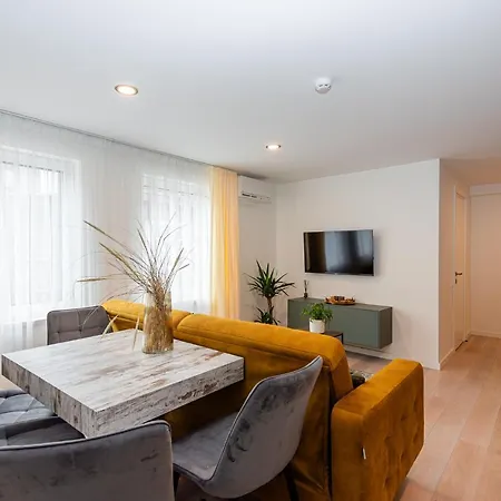 Апартаменты Zalioji Smilga